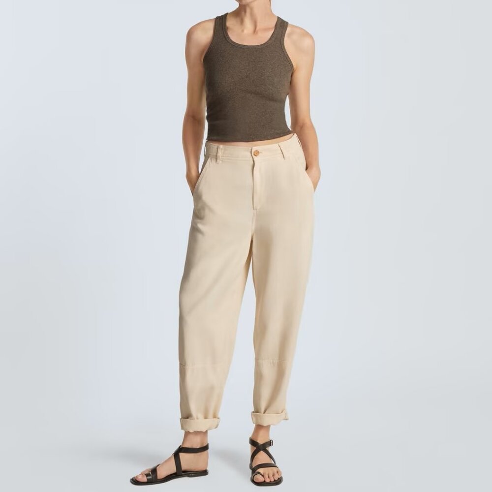 Everlane The Chino in Buttersoft (Parchment Color), Size 2